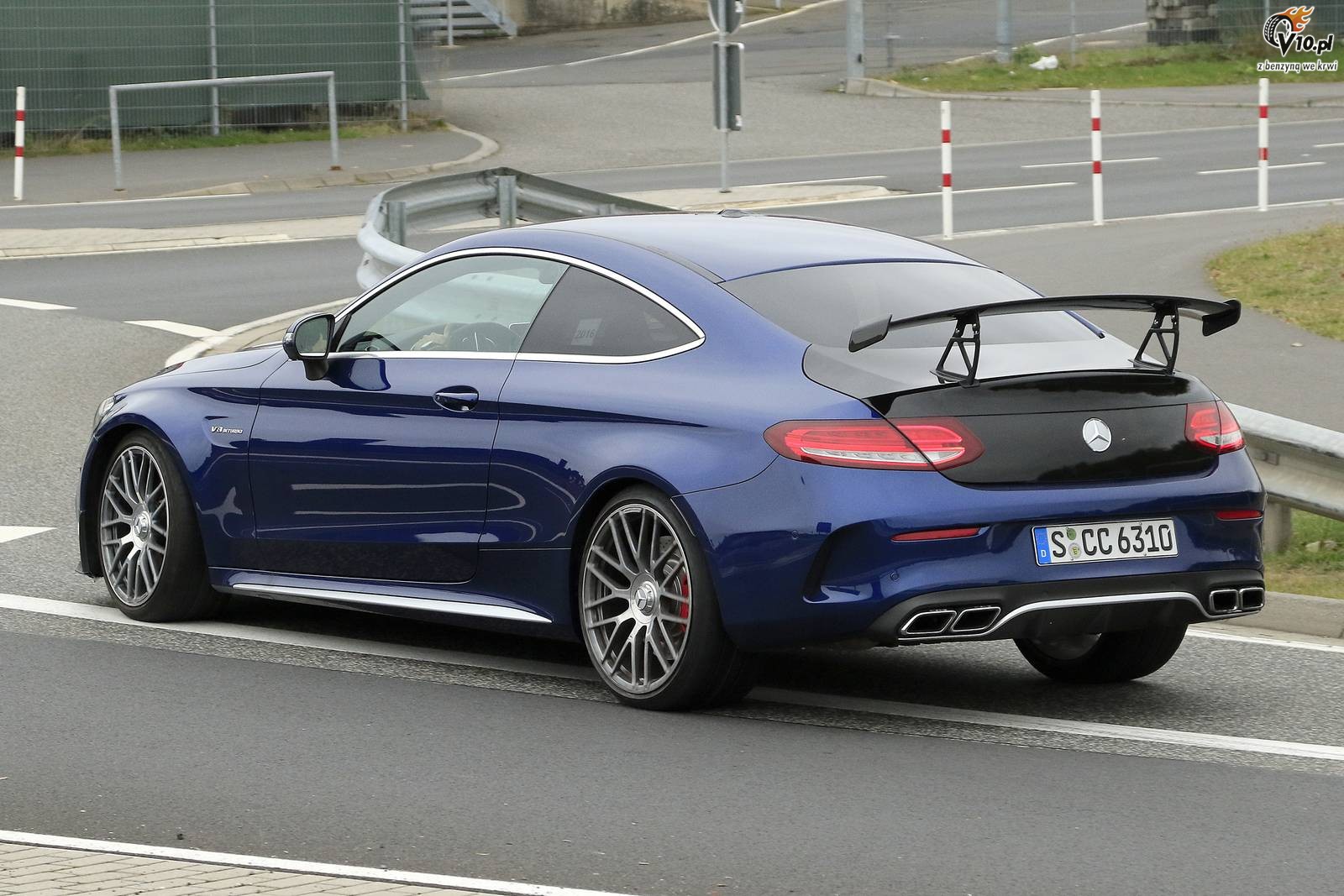 Mercedes C63 AMG Coupe R