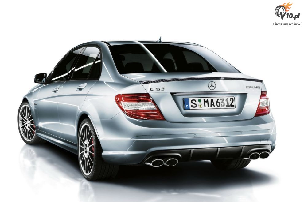 Mercedes C63 AMG Performance Package Plus
