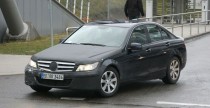 Mercedes klasy C po liftingu - zdjcie szpiegowskie