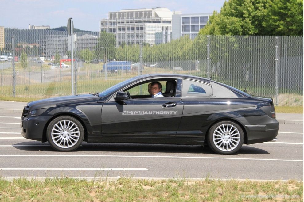 Nowy Mercedes klasy C Coupe 2011 - zdjcie szpiegowskie