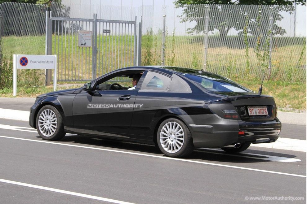 Nowy Mercedes klasy C Coupe 2011 - zdjcie szpiegowskie
