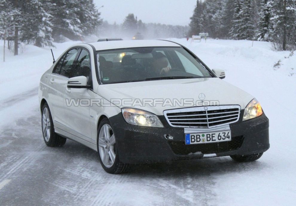 Nowy Mercedes klasy C po liftingu 2010 - zdjcie szpiegowskie