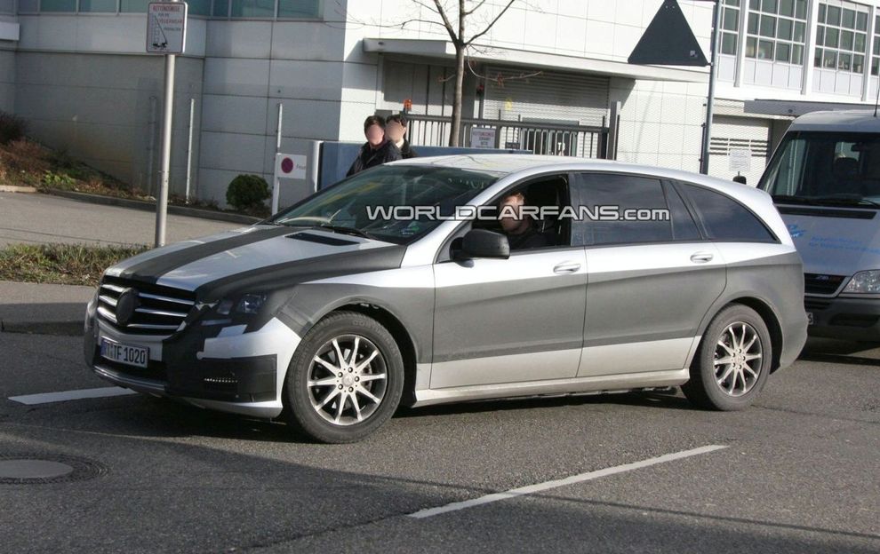 Nowy Mercedes klasy R po liftingu - zdjcie szpiegowskie