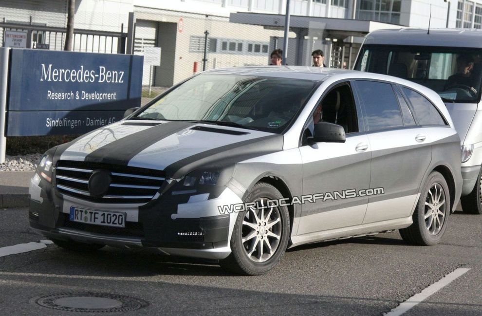 Nowy Mercedes klasy R po liftingu - zdjcie szpiegowskie