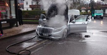 Nowy Mercedes klasy S stanął w płomieniach