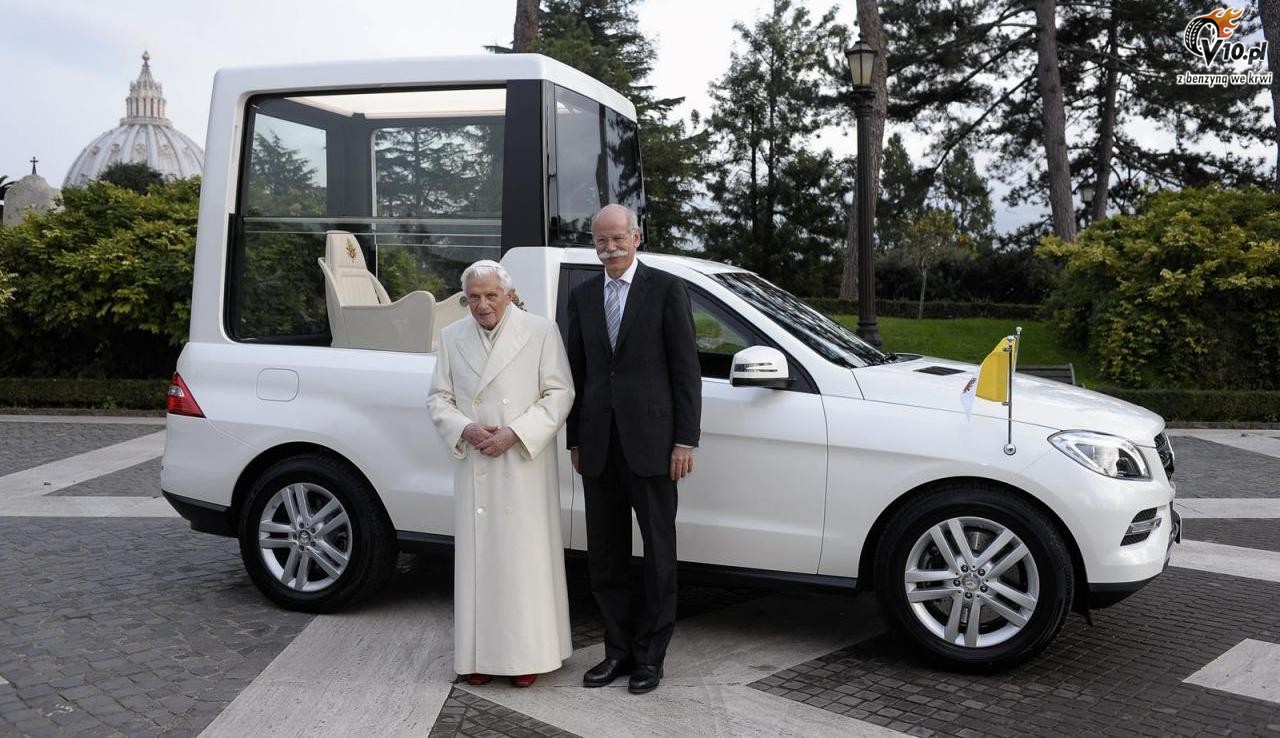 Mercedes ML Papa Mobile