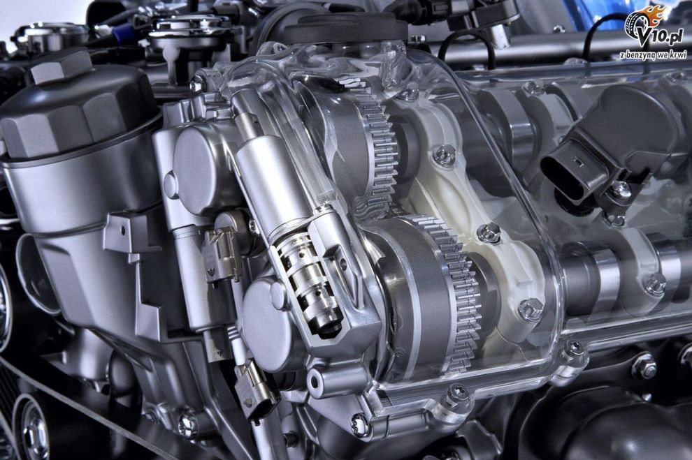 Mercedes Silnik 6 3 V8 Amg 05