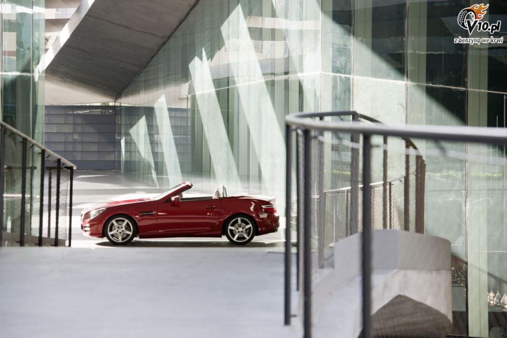 2012 Mercedes-Benz SLK Roadster