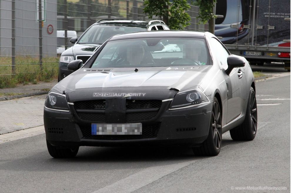 Nowy Mercedes SLK AMG 2011 - zdjcie szpiegowskie