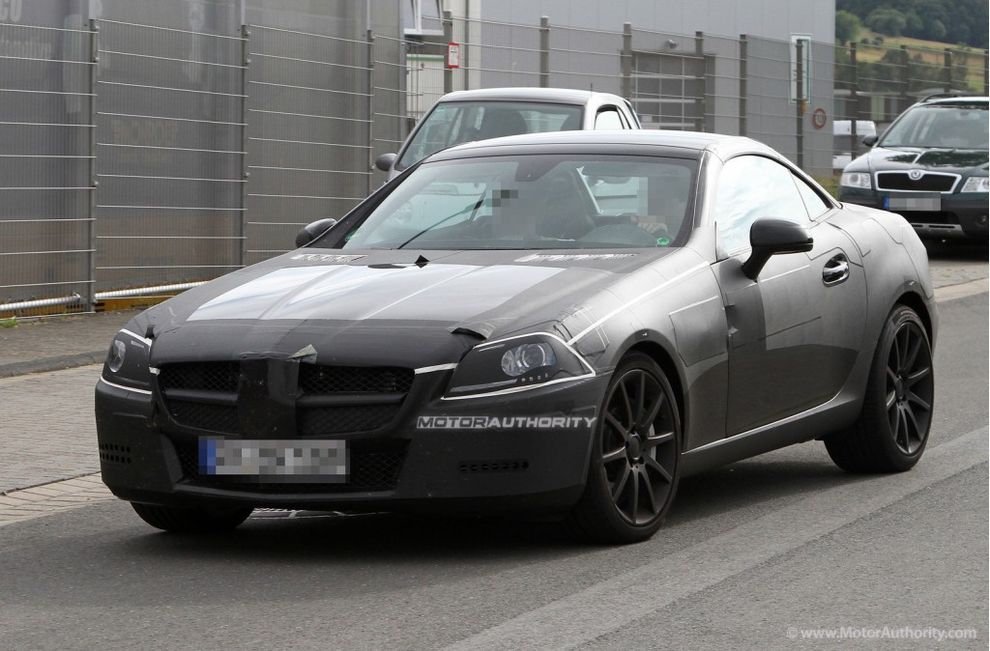 Nowy Mercedes SLK AMG 2011 - zdjcie szpiegowskie