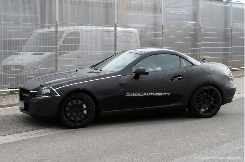 Nowy Mercedes SLK AMG 2011 - zdjcie szpiegowskie