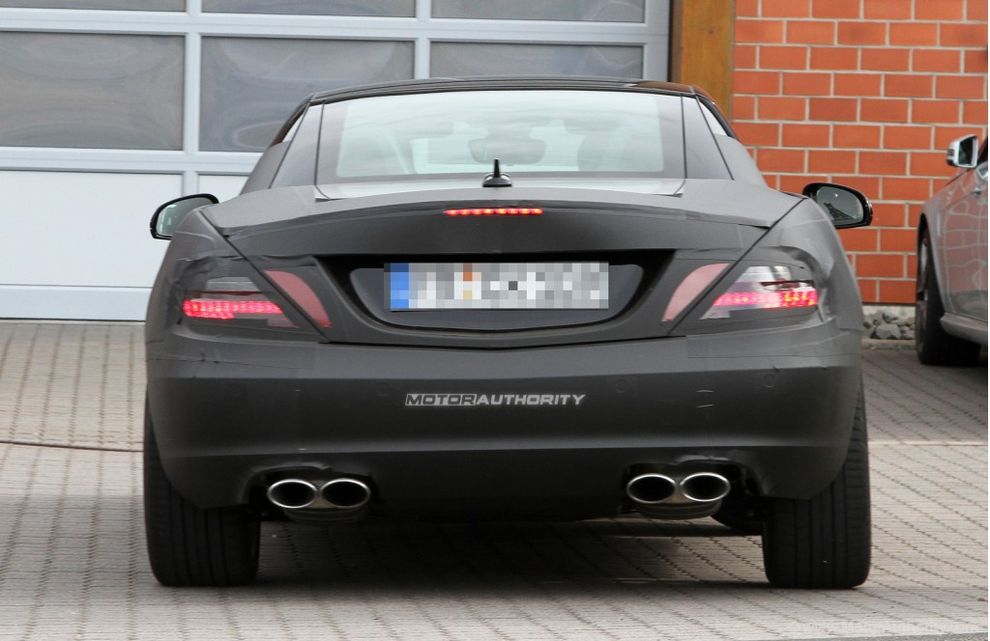Nowy Mercedes SLK AMG 2011 - zdjcie szpiegowskie