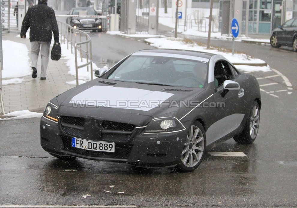Nowy Mercedes SLK 2011 - zdjcie szpiegowskie