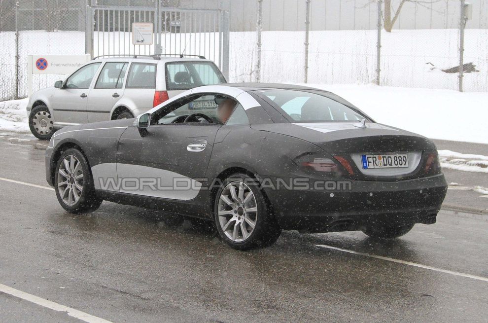 Nowy Mercedes SLK 2011 - zdjcie szpiegowskie