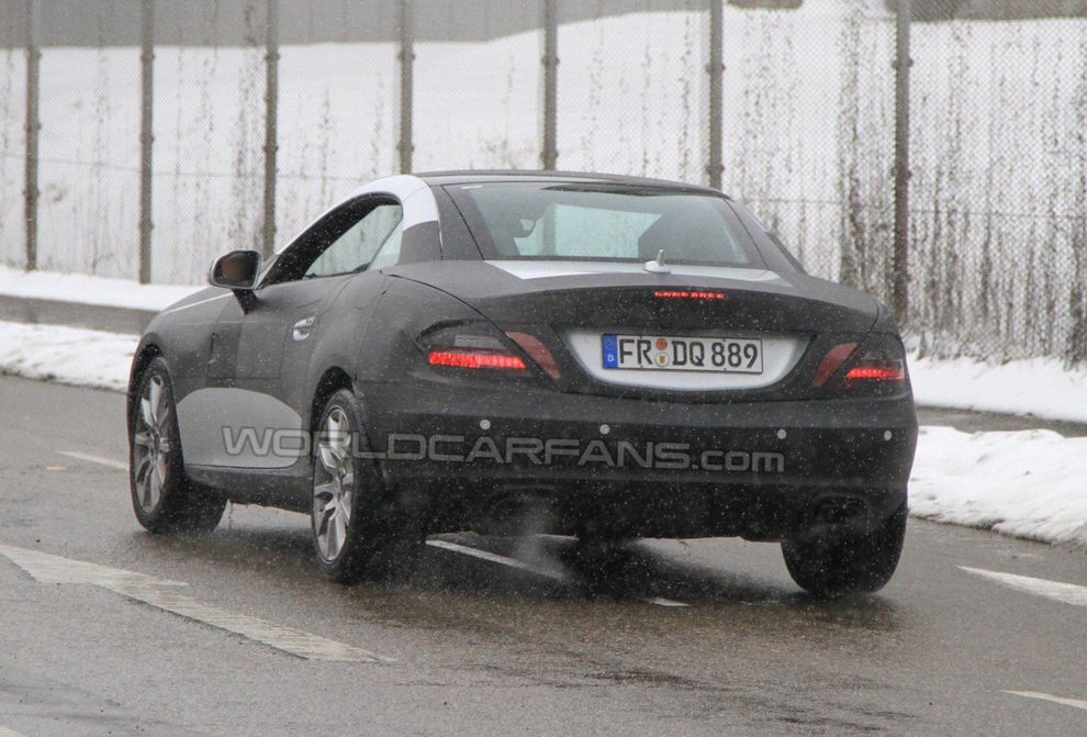 Nowy Mercedes SLK 2011 - zdjcie szpiegowskie