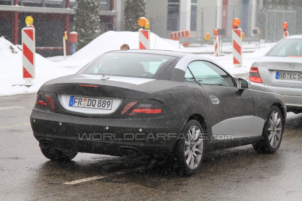 Nowy Mercedes SLK 2011 - zdjcie szpiegowskie