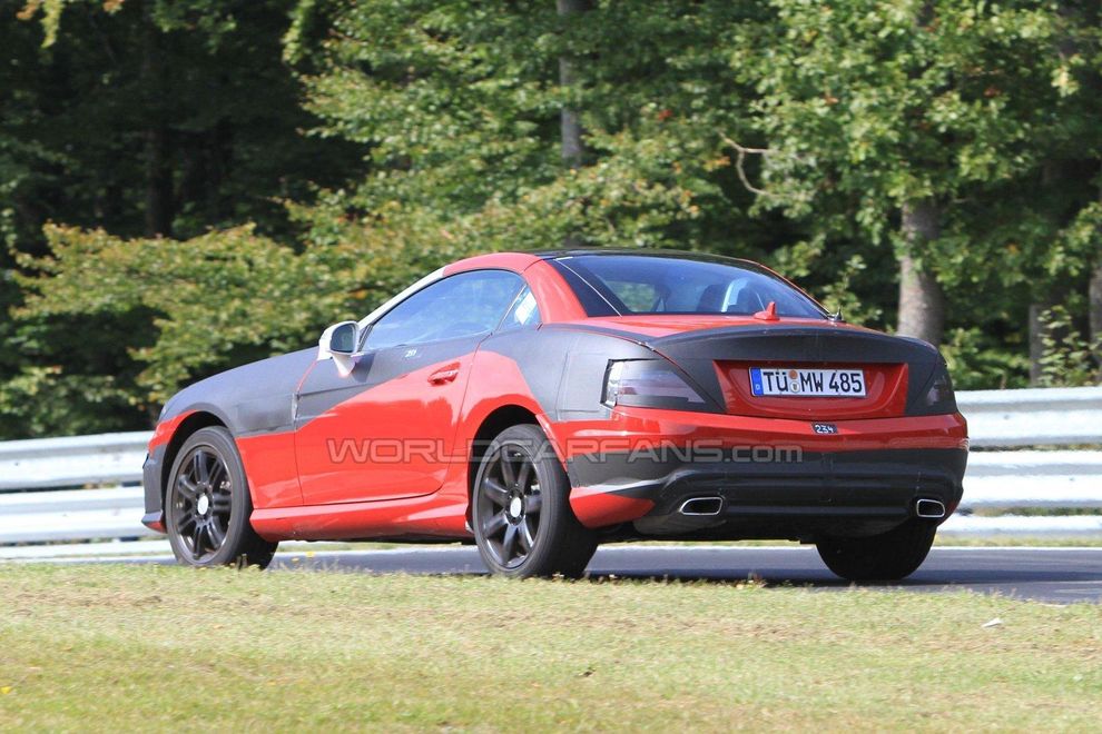 Nowy Mercedes SLK 2011 - zdjcie szpiegowskie