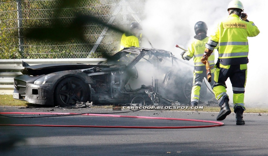 Mercedes SLS AMG Black Series - wypadek