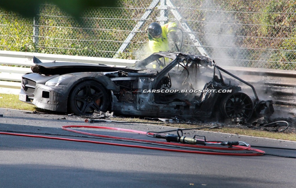Mercedes SLS AMG Black Series - wypadek
