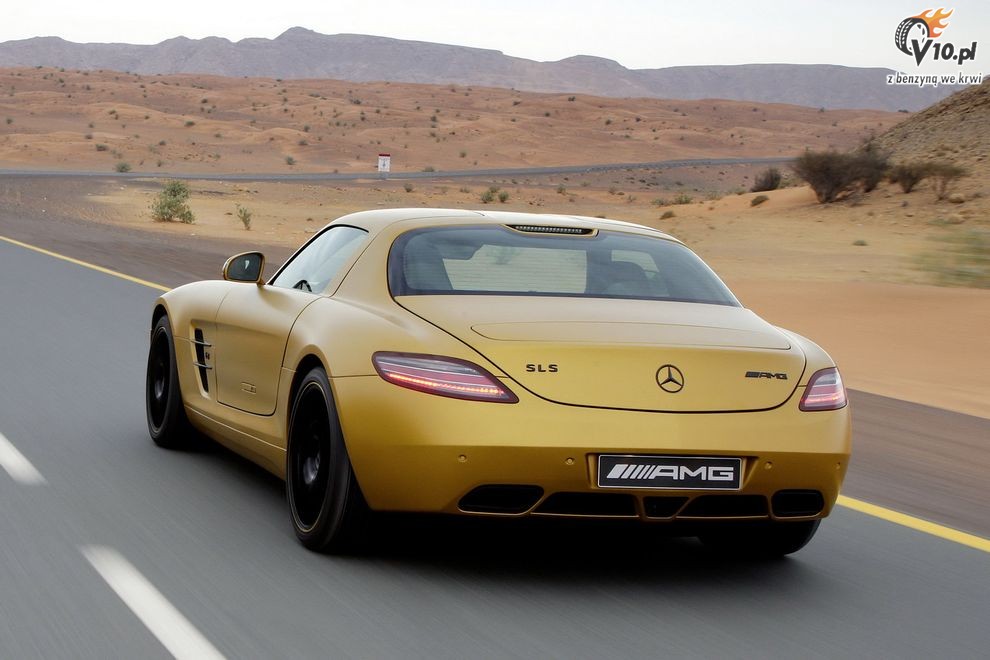 Mercedes SLS AMG Desert Gold