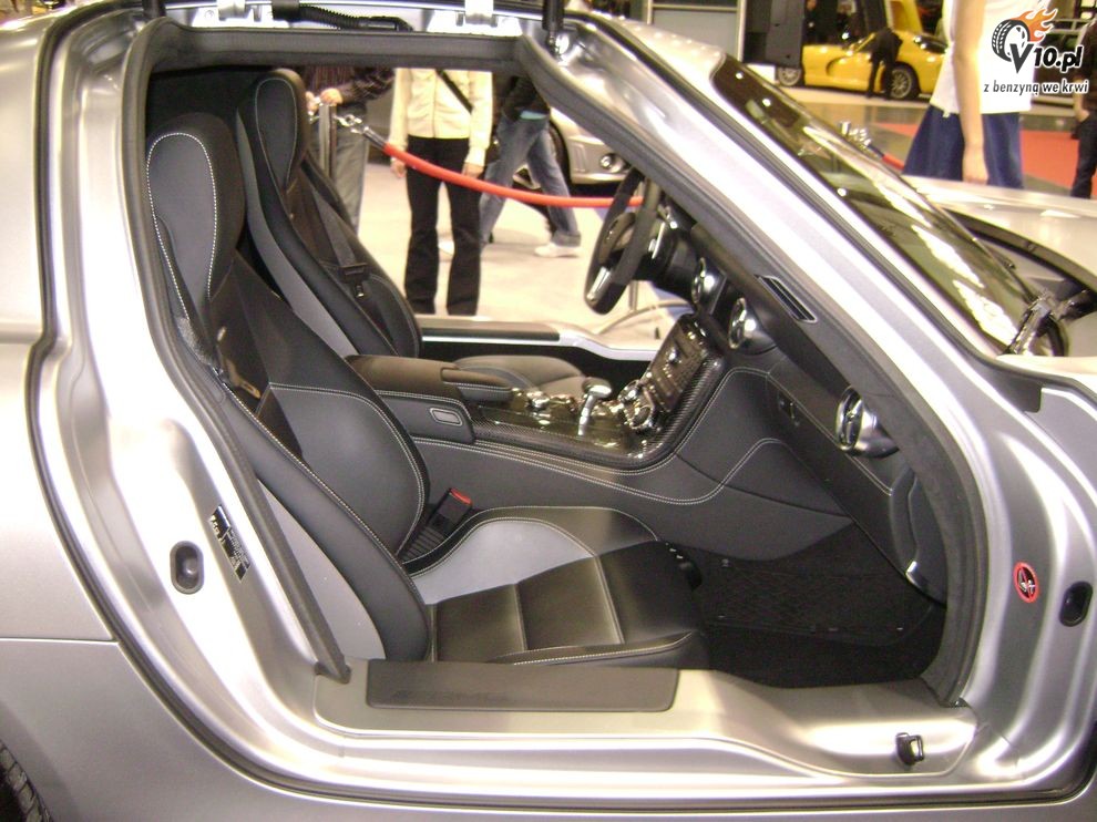 Mercedes SLS AMG Gullwing - Motor Show 2010