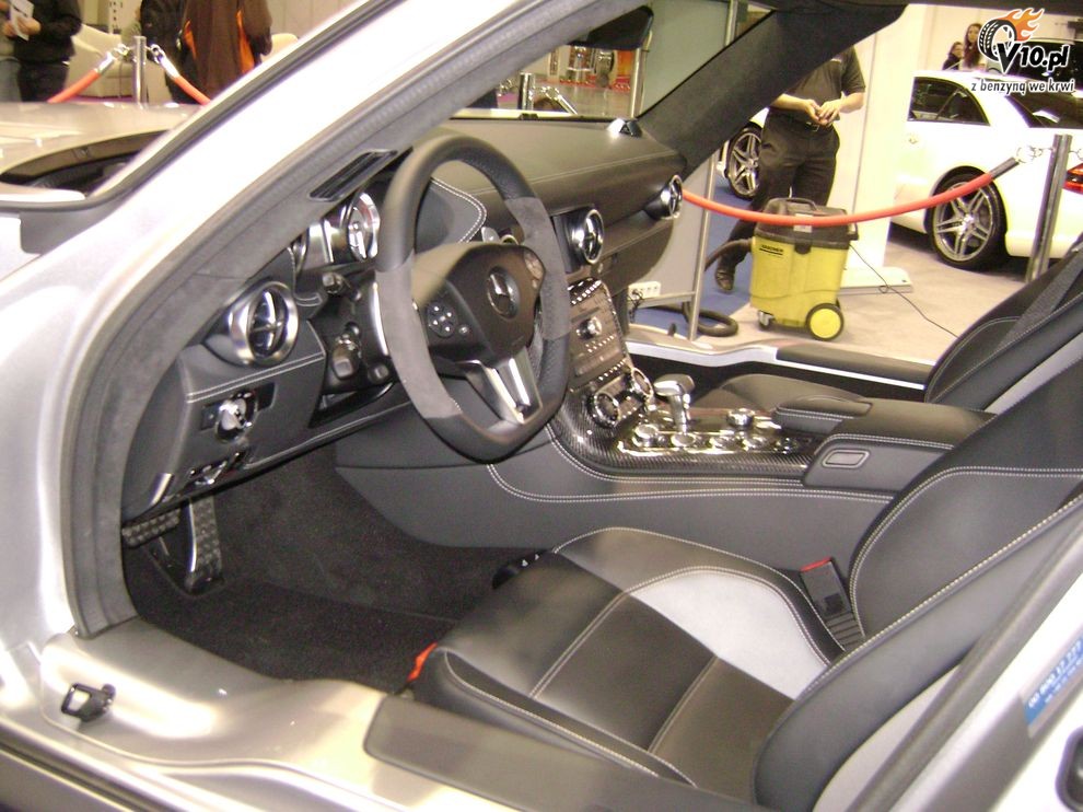 Mercedes SLS AMG Gullwing - Motor Show 2010