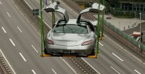 Mercedes SLS AMG Gullwing - nietypowy lot muzeum Stuttgard