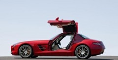 Nowy Mercedes SLS AMG Gullwing oficjalnie