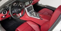 Nowy Mercedes SLS AMG Gullwing oficjalnie