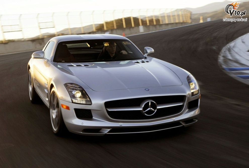 Nowy Mercedes SLS AMG Gullwing