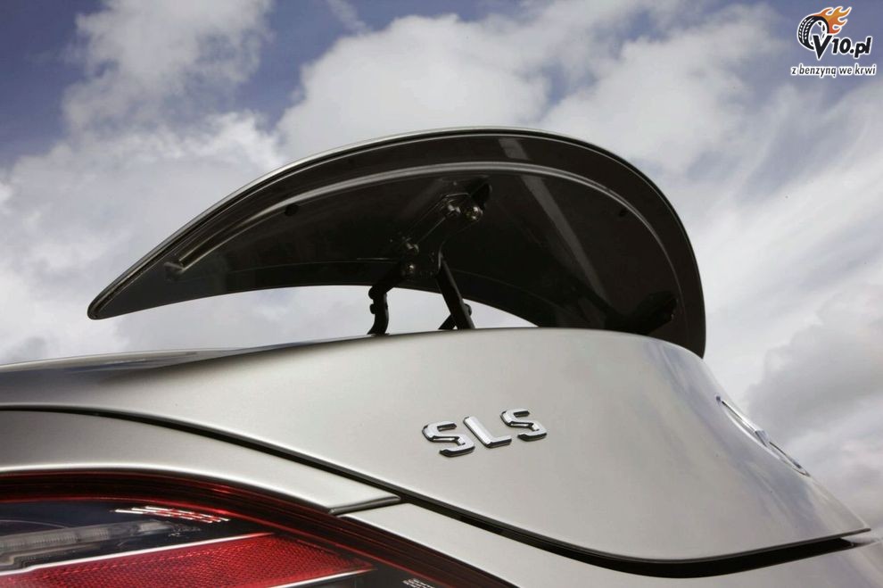 Nowy Mercedes SLS AMG Gullwing