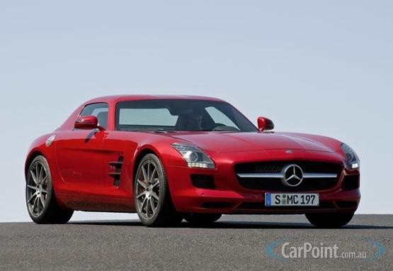 Nowy Mercedes SLS AMG Gullwing oficjalnie