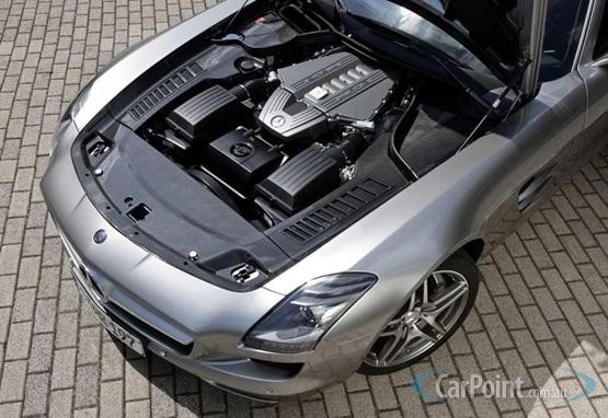 Nowy Mercedes SLS AMG Gullwing oficjalnie