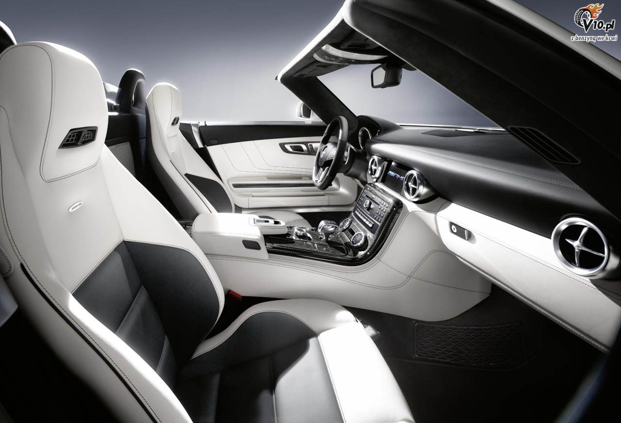 Mercedes SLS AMG Roadster
