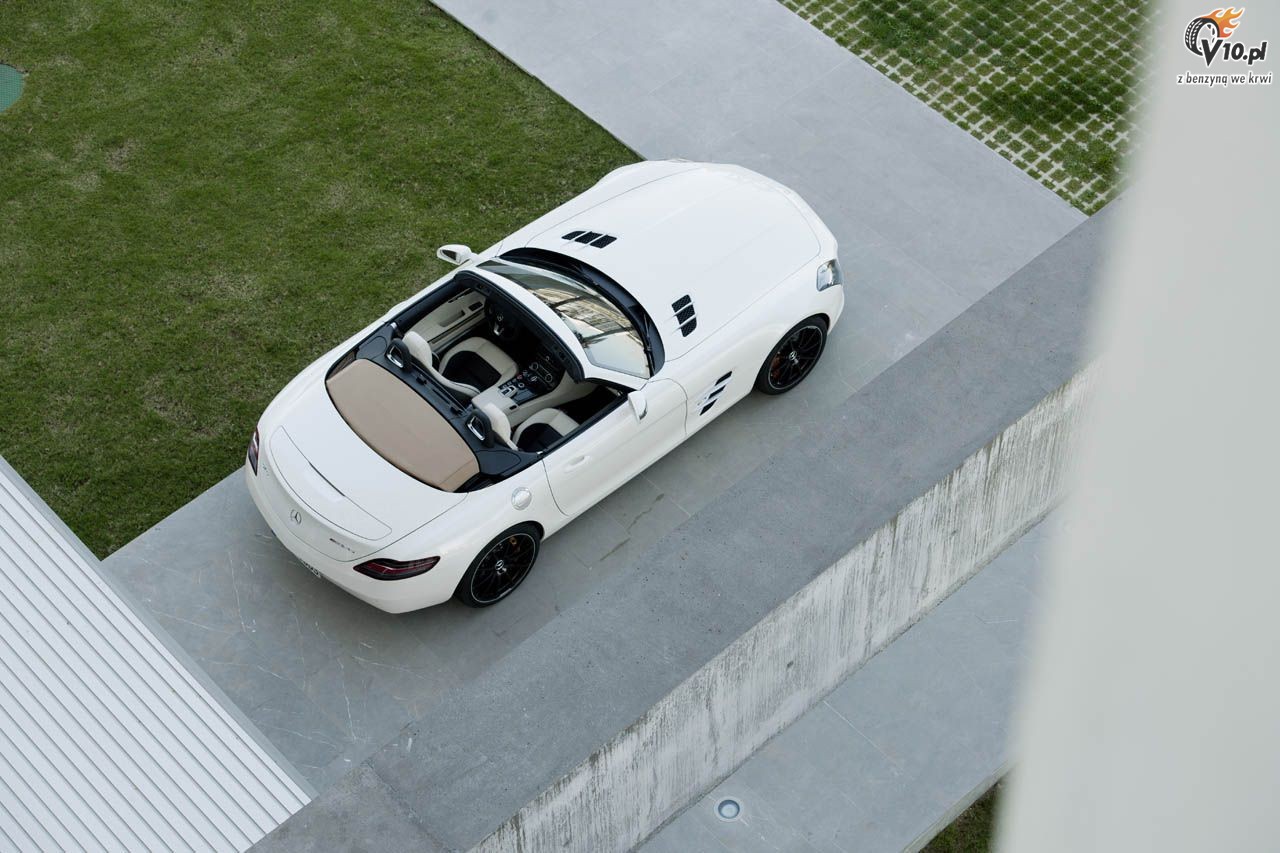 Mercedes SLS AMG Roadster
