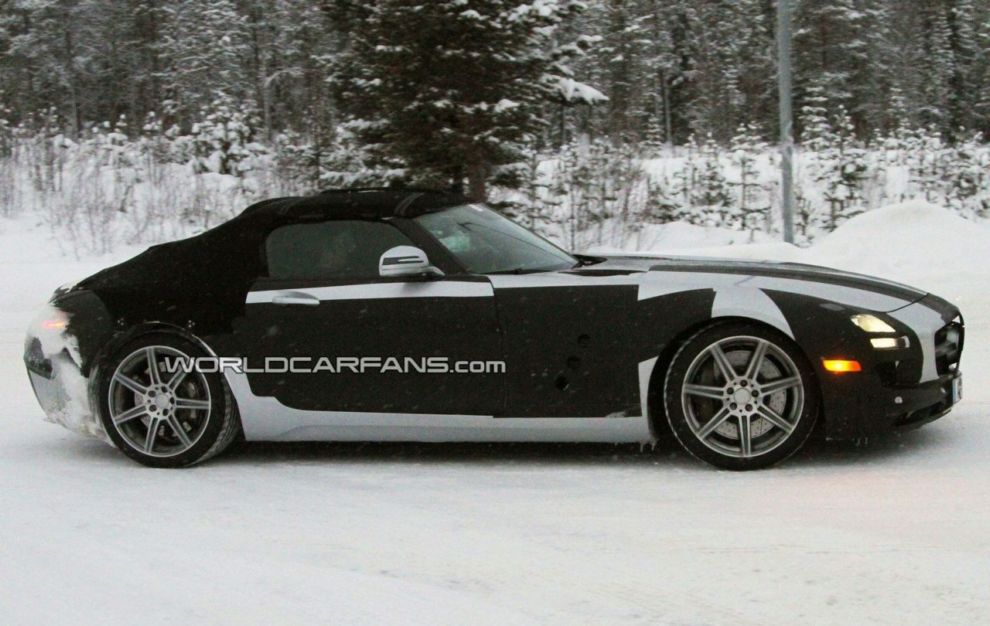Nowy Mercedes SLS AMG Roadster - zdjcie szpiegowskie