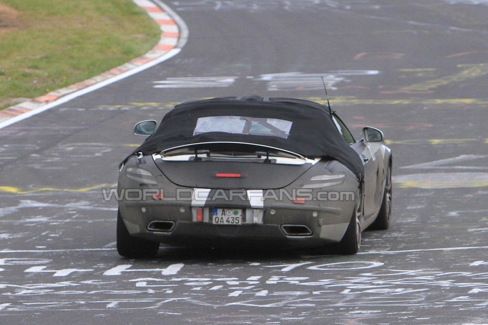 Nowy Mercedes SLS AMG Roadster 2011 - zdjcie szpiegowskie