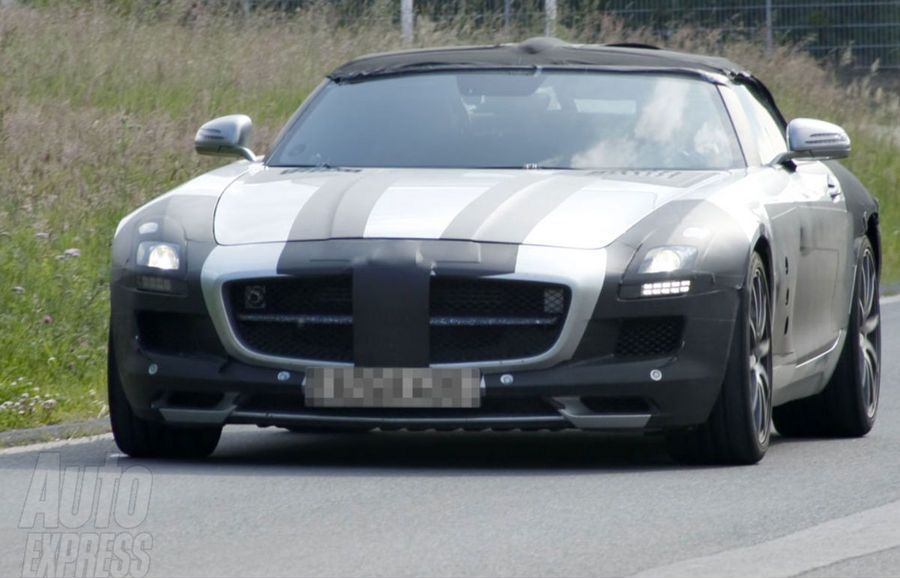 Nowy Mercedes SLS AMG Roadster 2011 - zdjcie szpiegowskie