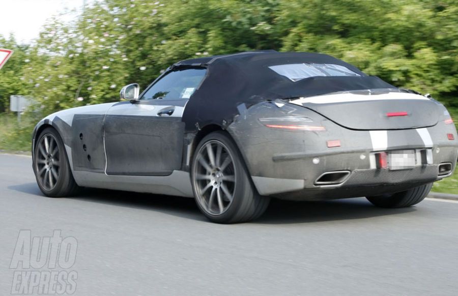 Nowy Mercedes SLS AMG Roadster 2011 - zdjcie szpiegowskie