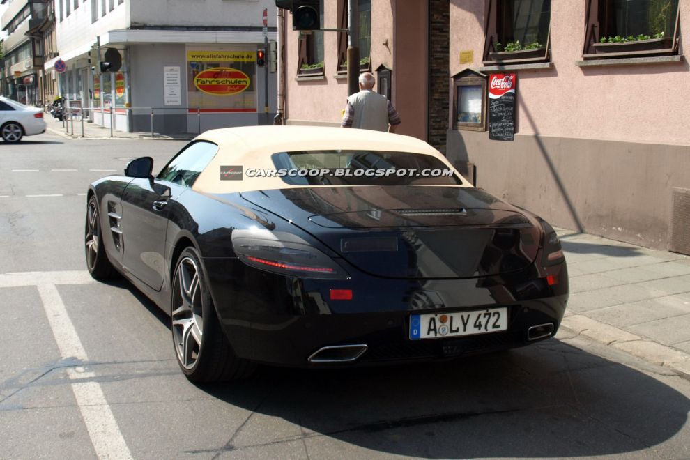 Mercedes-Benz SLS AMG Roadster