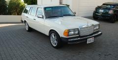 Mercedes W123T V8