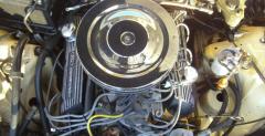 Mercedes W123 V8