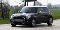 Nowy Mini Cooper S 2011 - zdjcie szpiegowskie
