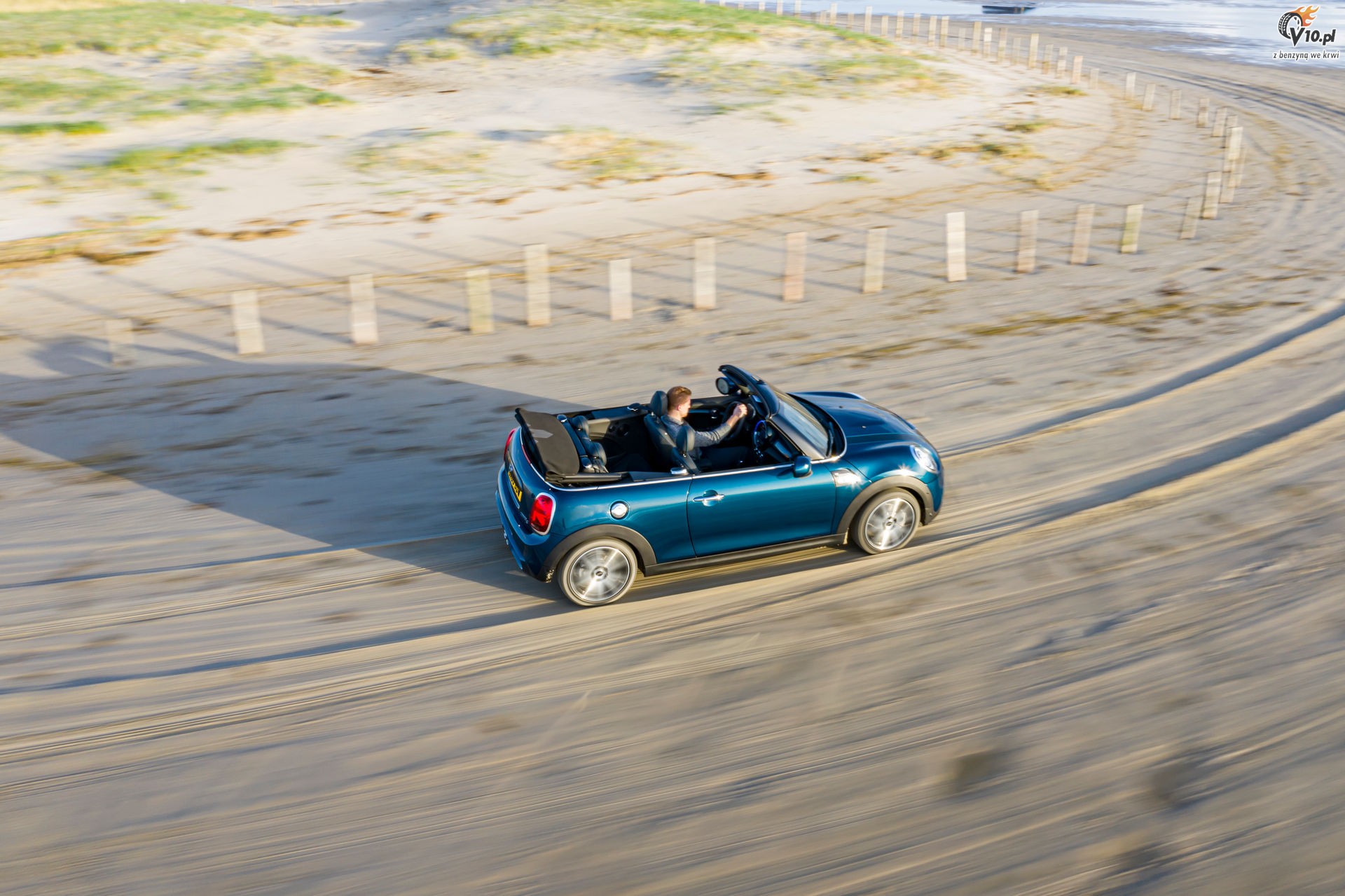Mini Convertible Sidewalk