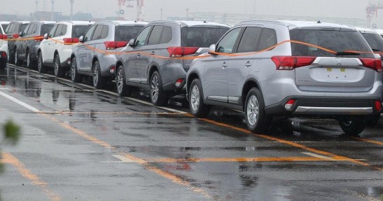 Mitsubishi Outlander 2016