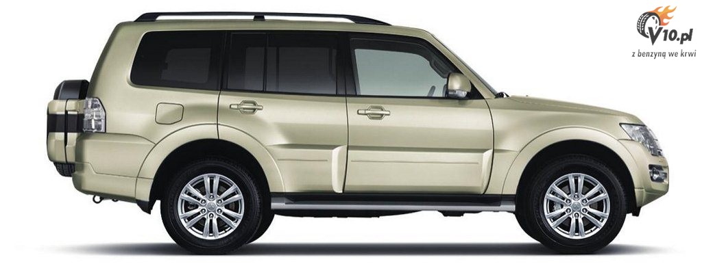 Mitsubishi Pajero 2015