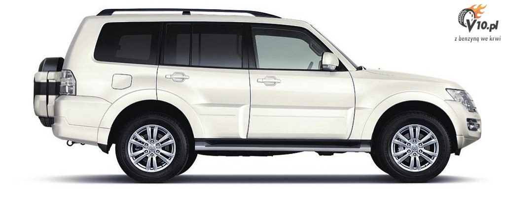 Mitsubishi Pajero 2015