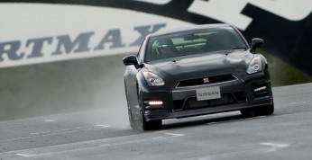 Nowa generacja Nissana GT-R zadebiutuje nie wcześniej niż za dwa...