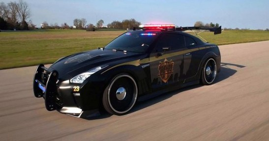 Nissan GT-R radiowóz