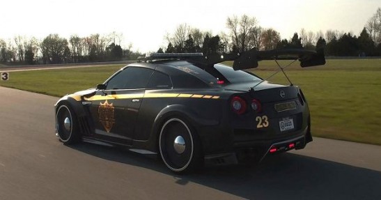 Nissan GT-R radiowóz
